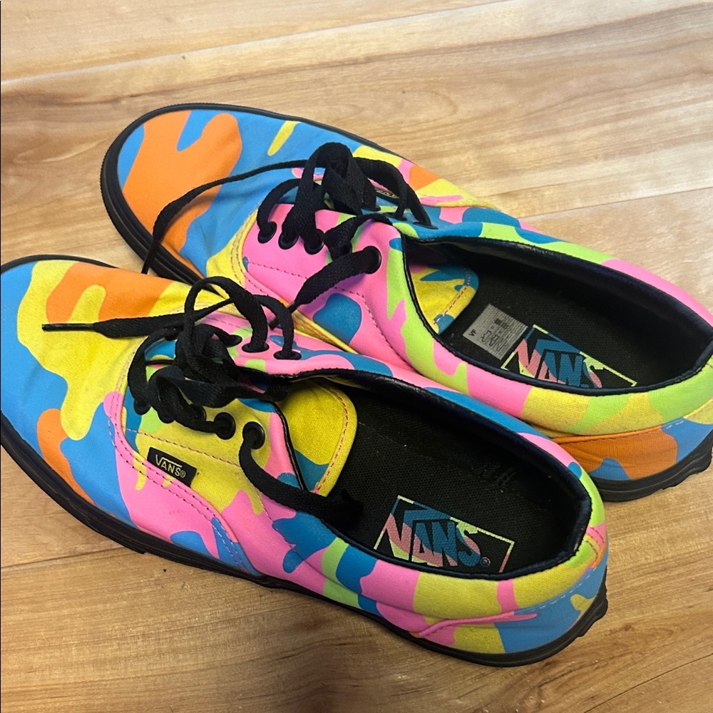Vans RARE Multicolor Neon Camo Canvas Sneakers. Men’s 8 Women’s 9.5 - Picture 2 of 6